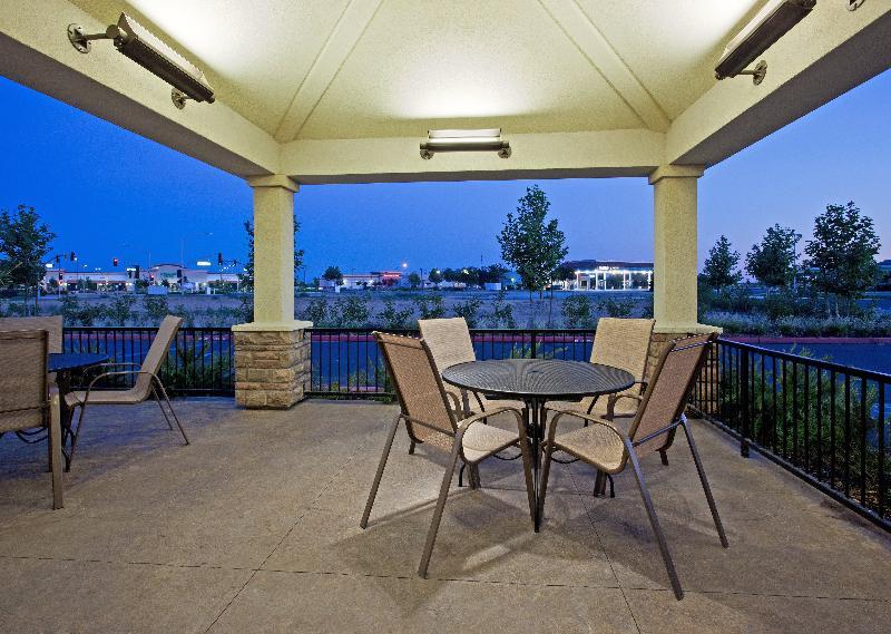 Candlewood Suites Turlock By Ihg Exterior photo