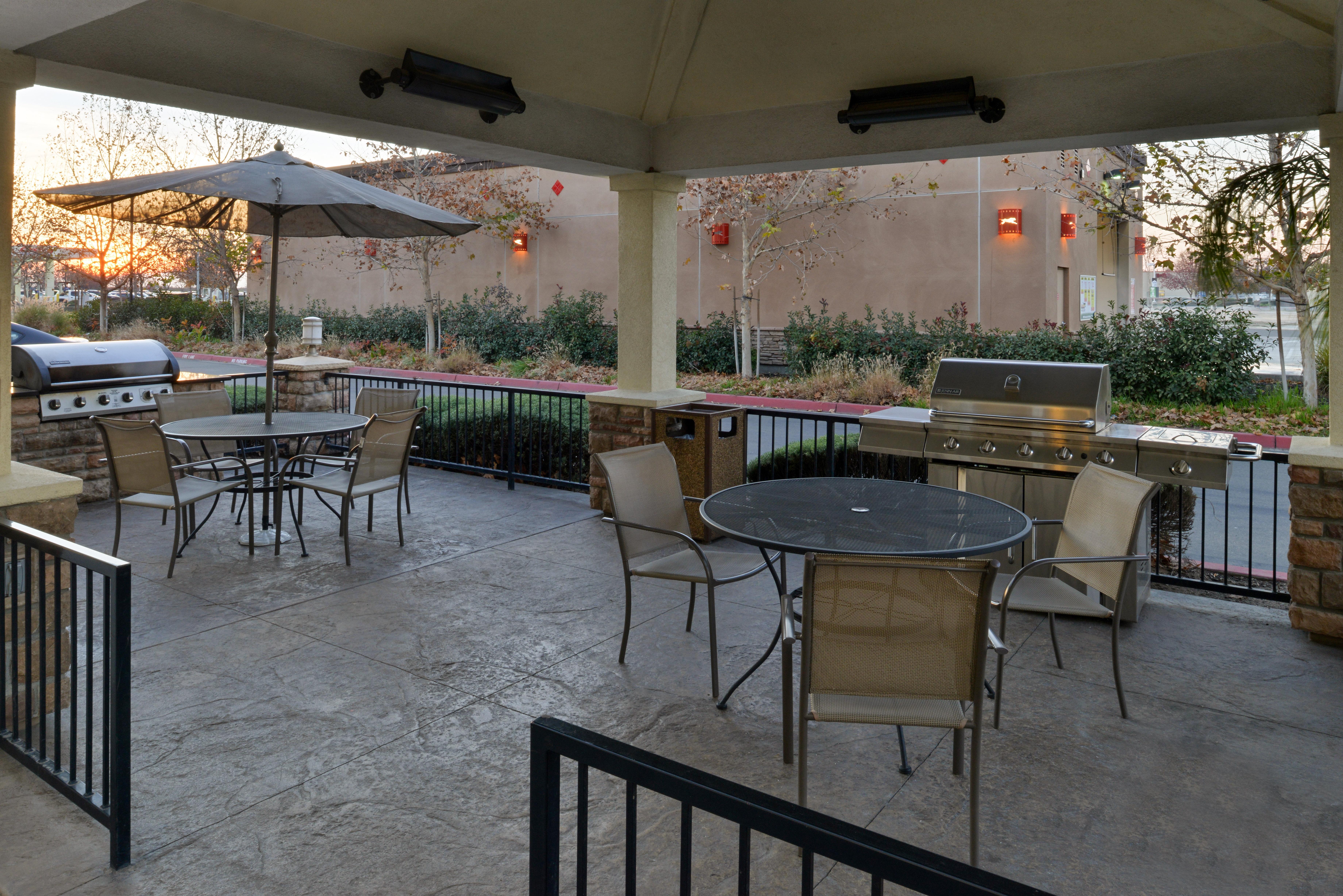 Candlewood Suites Turlock By Ihg Exterior photo